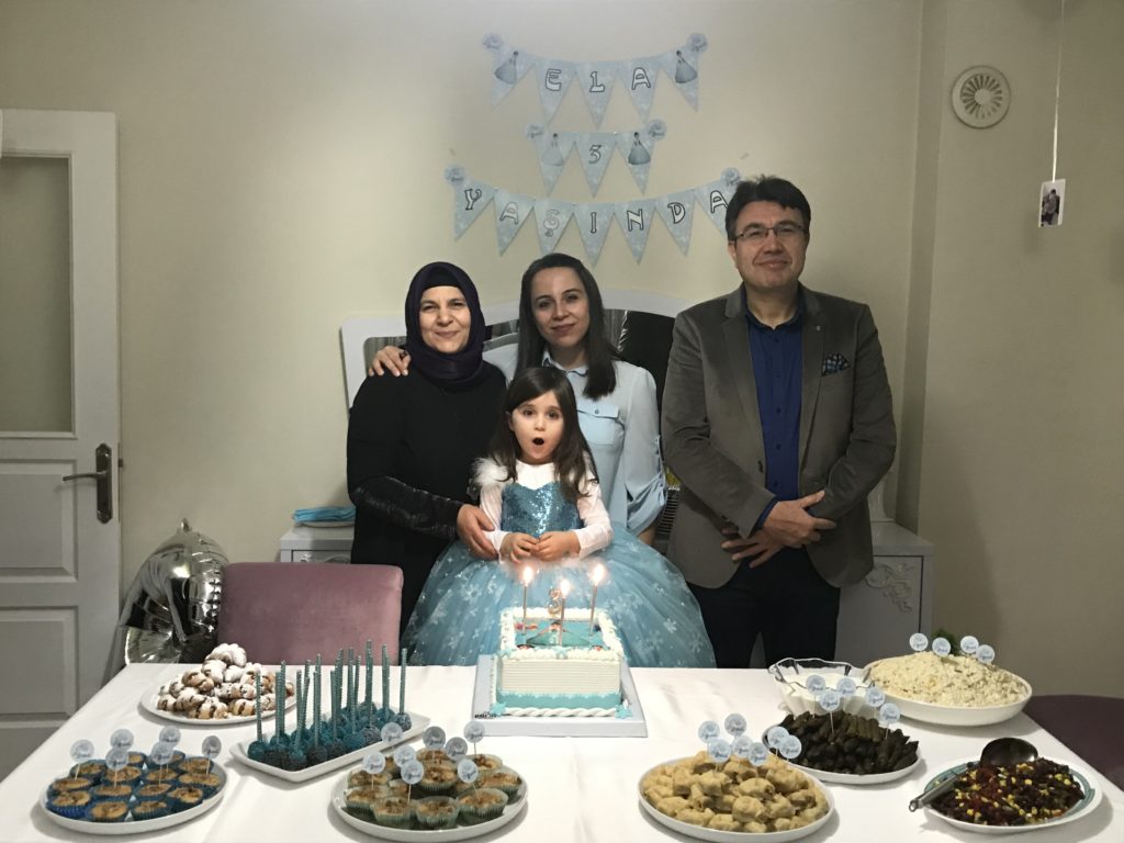 Ali Eğemen, Ali Eğemen Kimdir, Ali Egemen Referans, Ali Eğemen Konya, Ali Eğemen 1990 Mülkiye Mezunu, Ali Eğemen Yeminli Mali Müşavir, Ali Eğemen Referans Yeminli Mali Müşavirlik A.Ş. Ortağı, Ali Eğemen Ankara Siyasallılar Vakfı kurucularından, Fotoğraflar icon